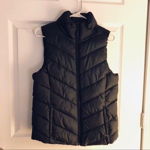 Black Puffy Vest NWOT Size: M